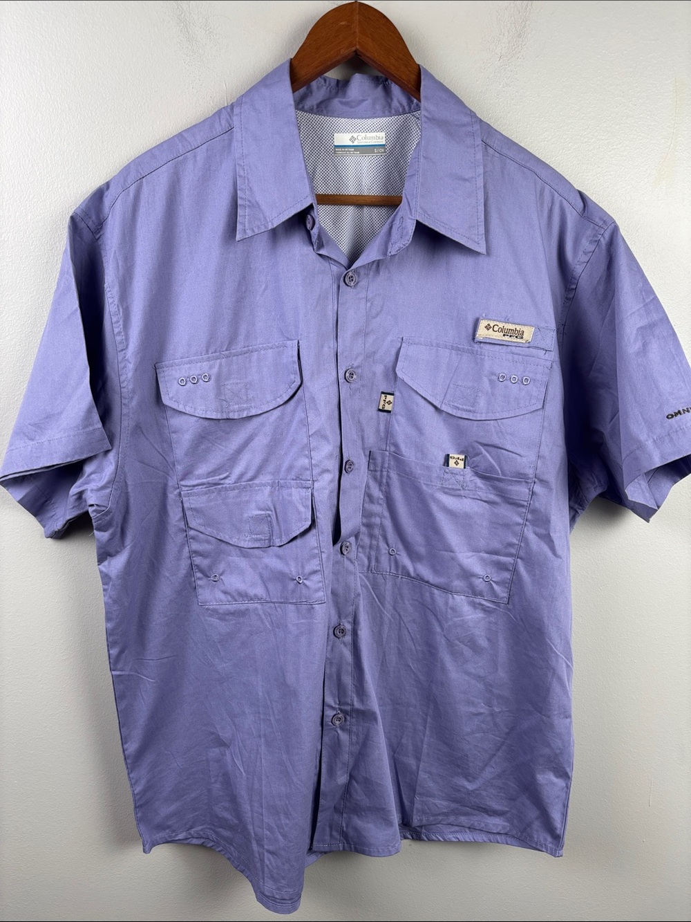 Columbia PFG Men’s Short Sleeve Button-Down Shirt Small lilac performance fish